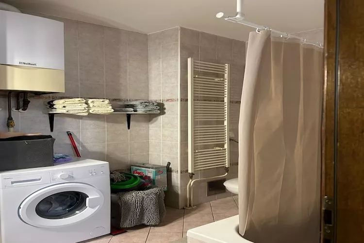 Apartment Adrian - One Bedroom Apartment-Badkamer