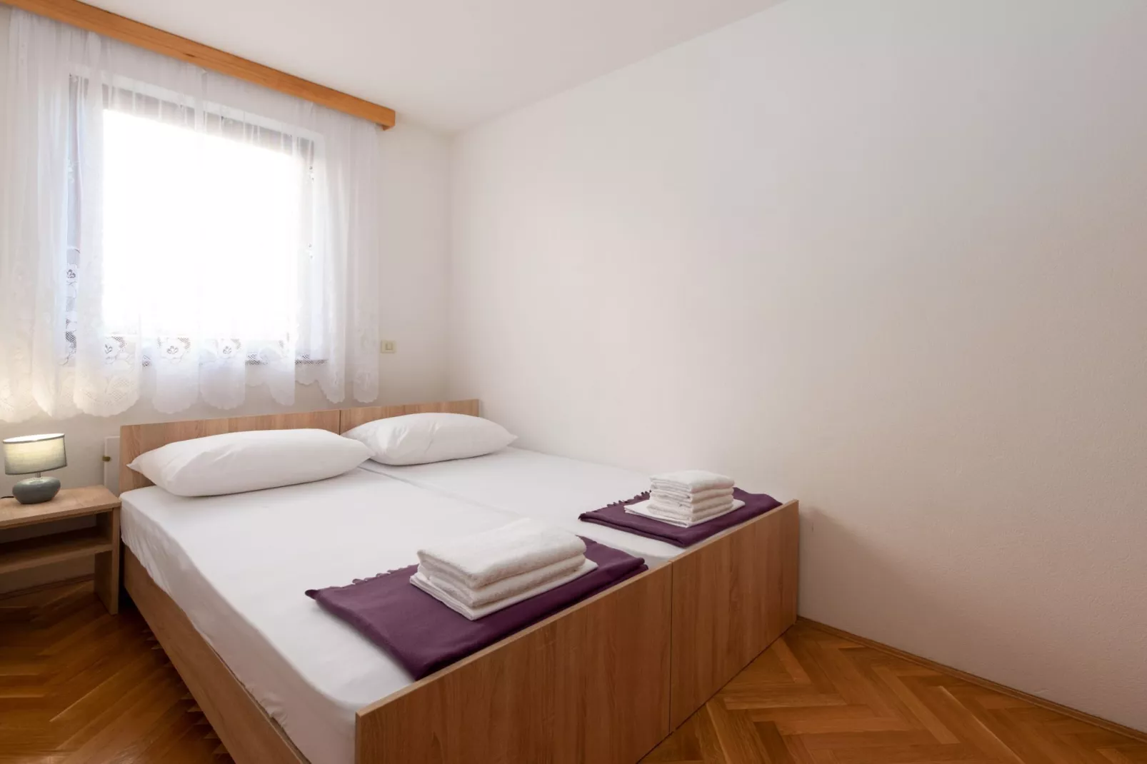 Cozy Icici Apartment with Sea view - Two Bedroom Apartment with Sea View-Slaapkamer