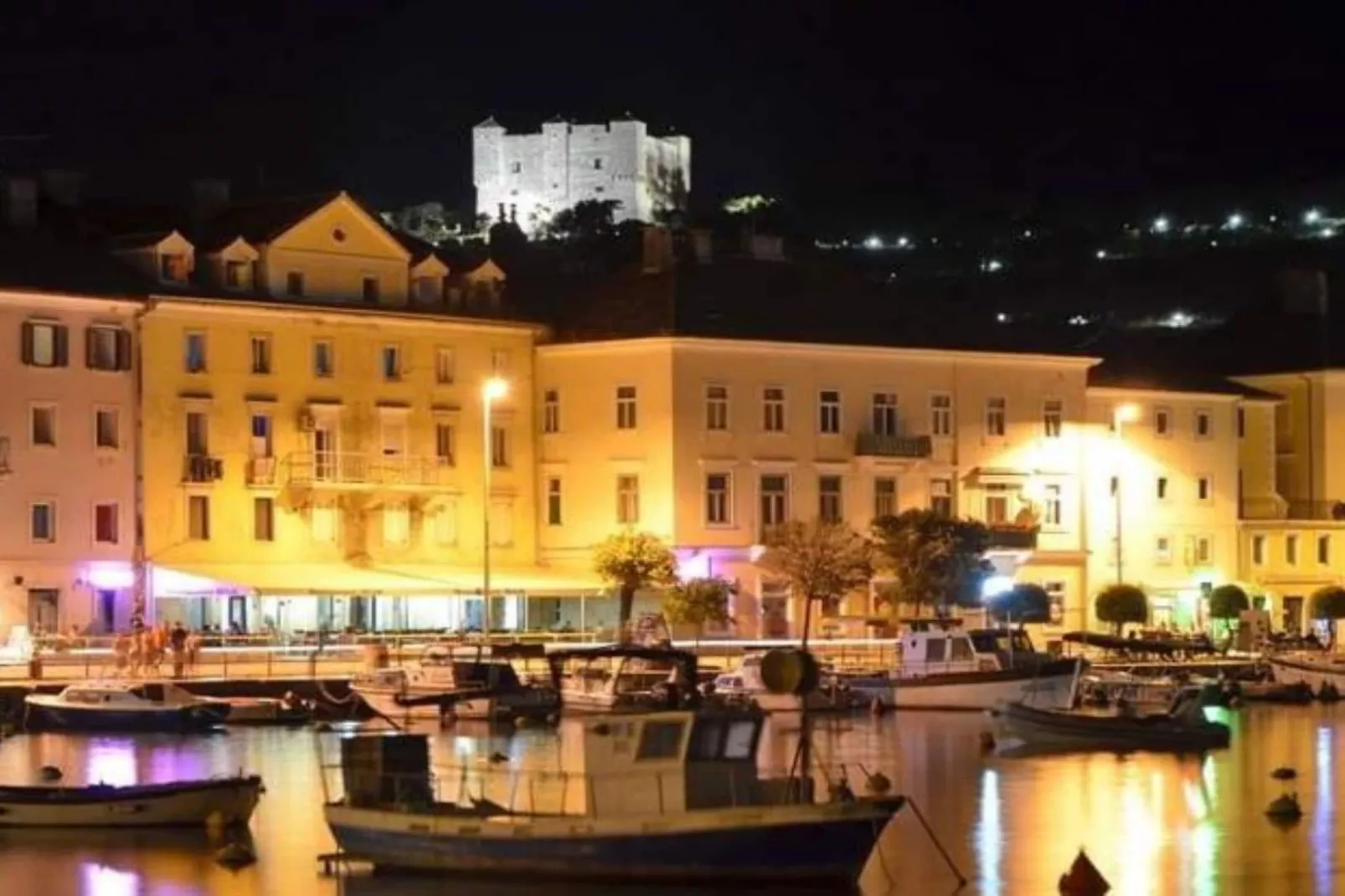 Apartments Bionda Senj - One Bedroom Apartment with Terrace 4