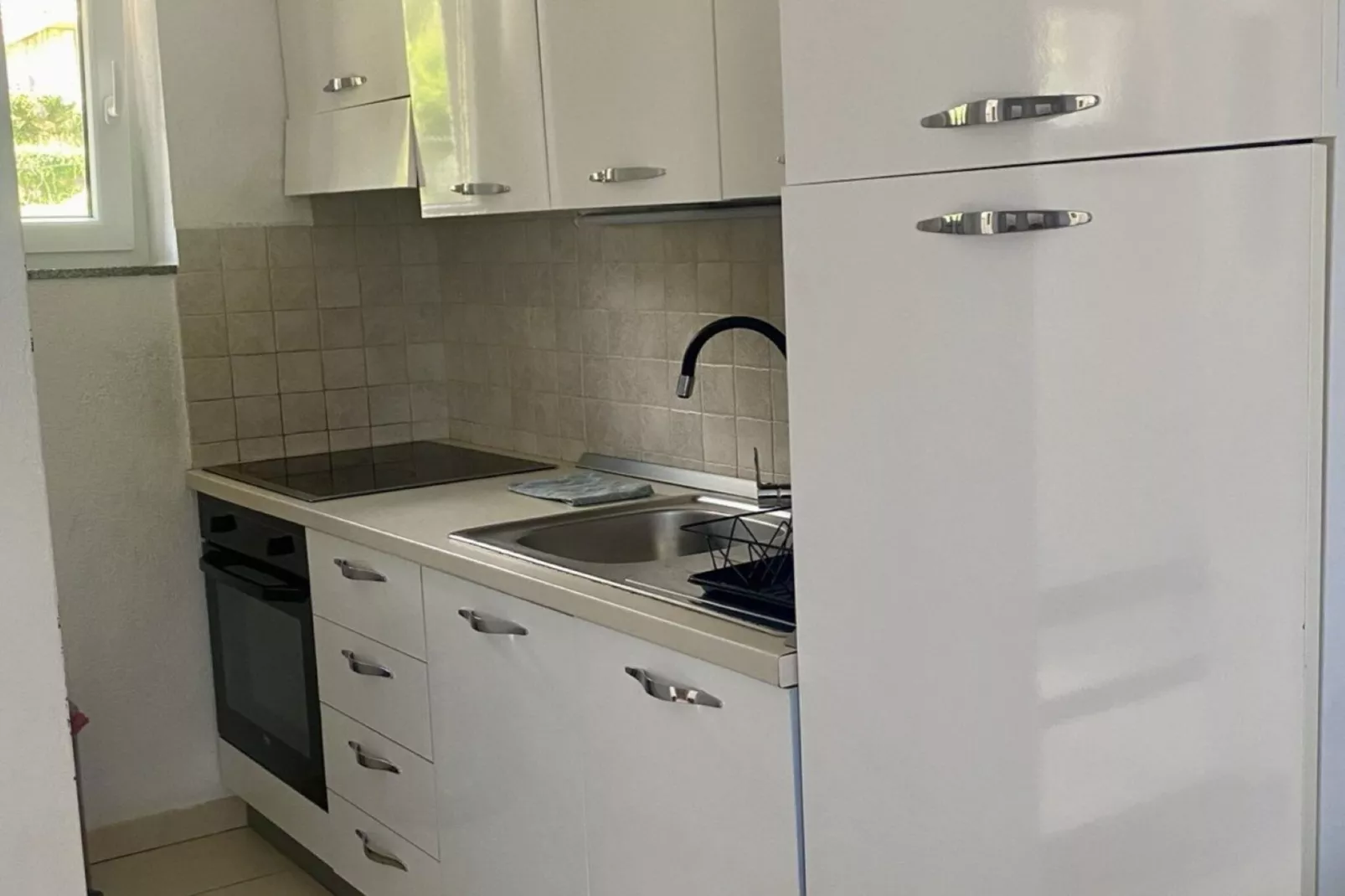 Luxury Lovran Apartments with Swimming Pool - Standard One Bedroom Apartment-Keuken