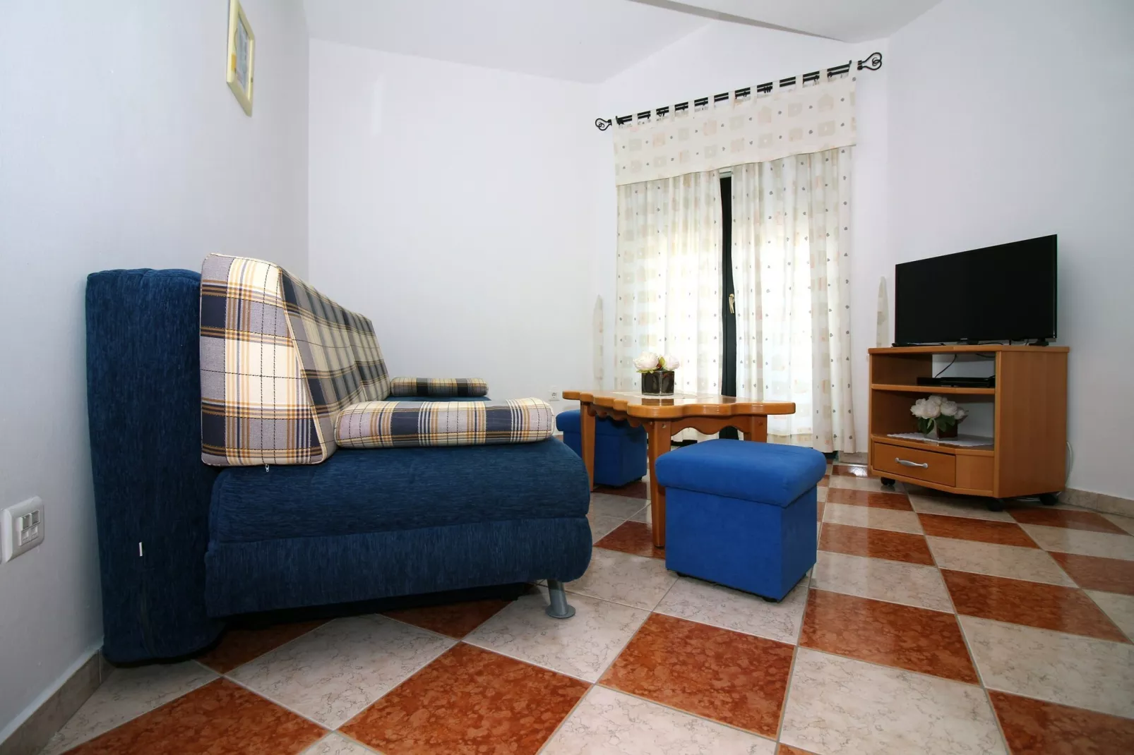 Zadar Coastal Haven - One Bedroom Apartment With Sea View-Woonkamer