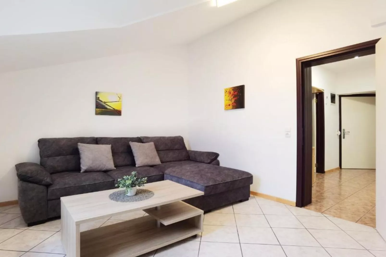 Villa Sanja - One Bedroom Apartment with Balcony and Sea View 5-Woonkamer