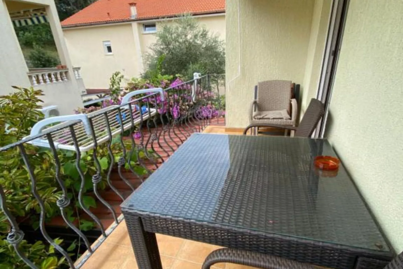 Apartments Lara Rab - Superior Studio Apartment with Balcony-Terrasbalkon