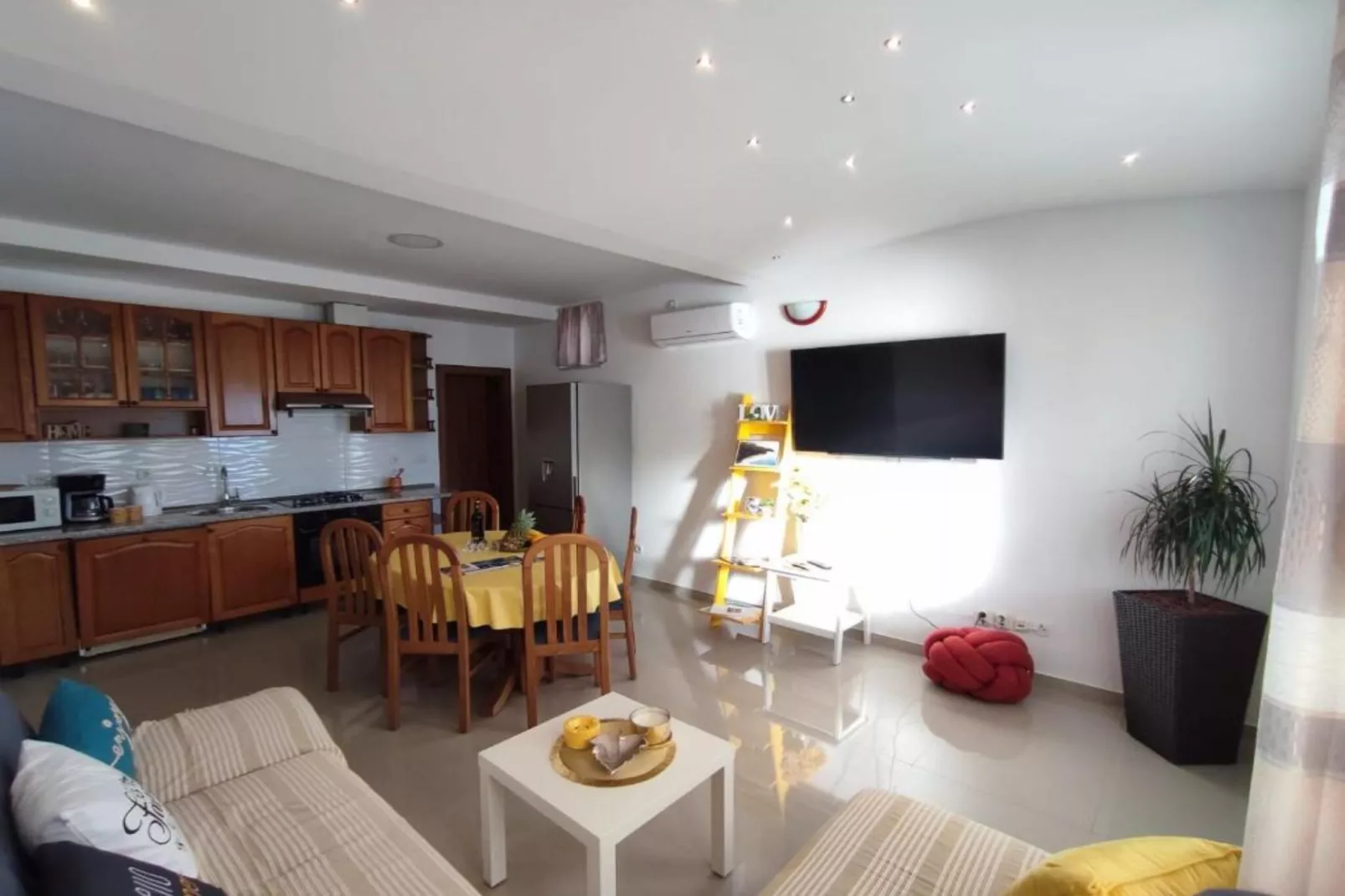 Villa Orada Superior Ground floor - 2 Bedroom apartment-Keuken