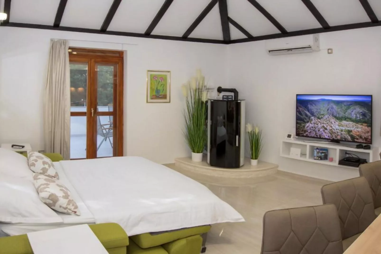 Villa Gabriel - Three Bedroom Villa with Outdoor Pool-Slaapkamer