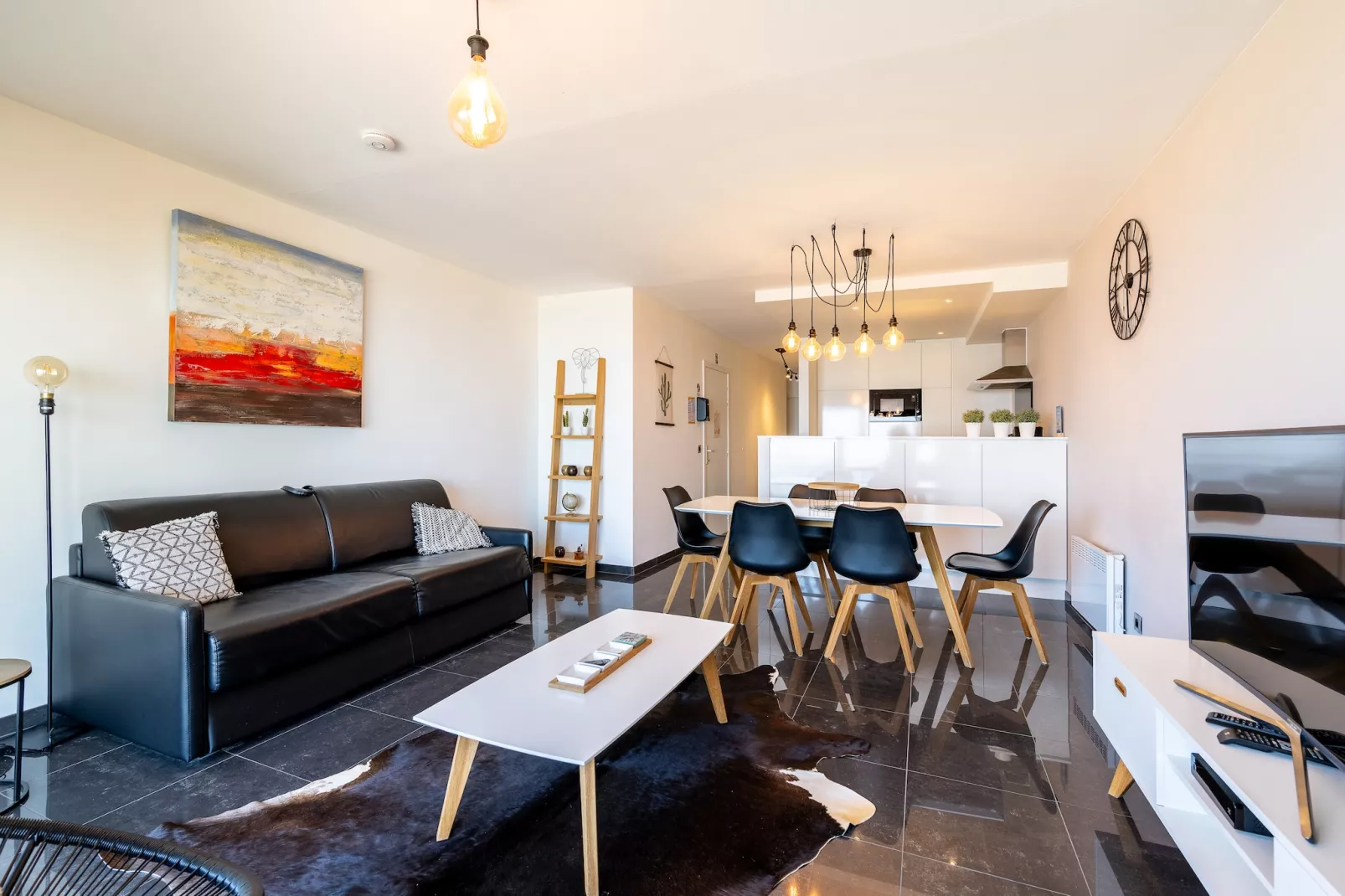 LECOMTE 6A-Eetkamer