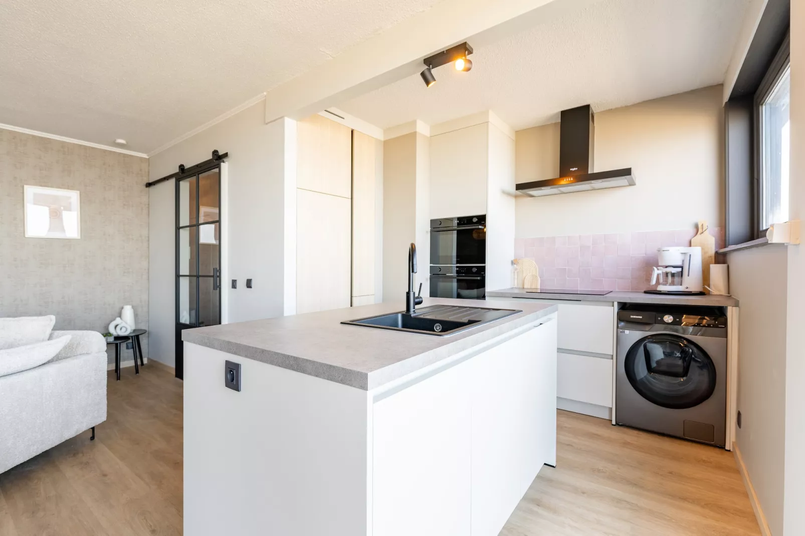 MALIBU BEACH III 11A-Keuken