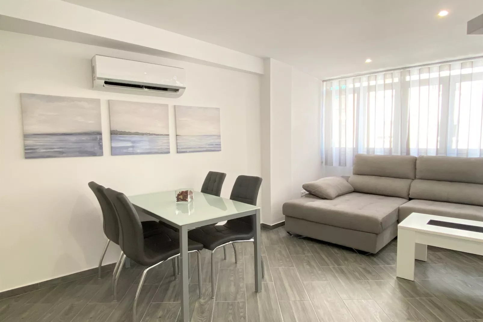 Apartamento Centro Life by Casasol-Eetkamer