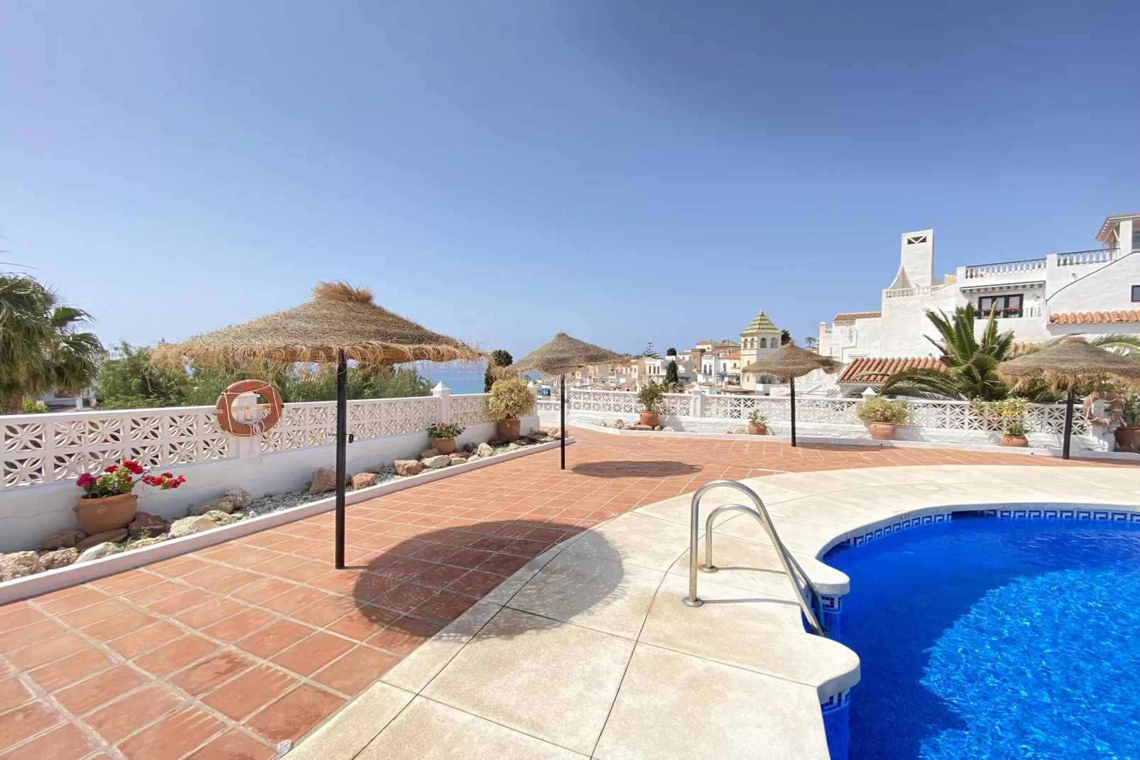 Capistrano Playa 116 by Casasol-Zwembad