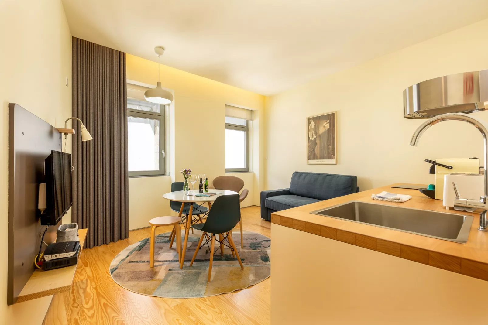 Feel Porto Codeçal Apartment 2.1-Woonkamer