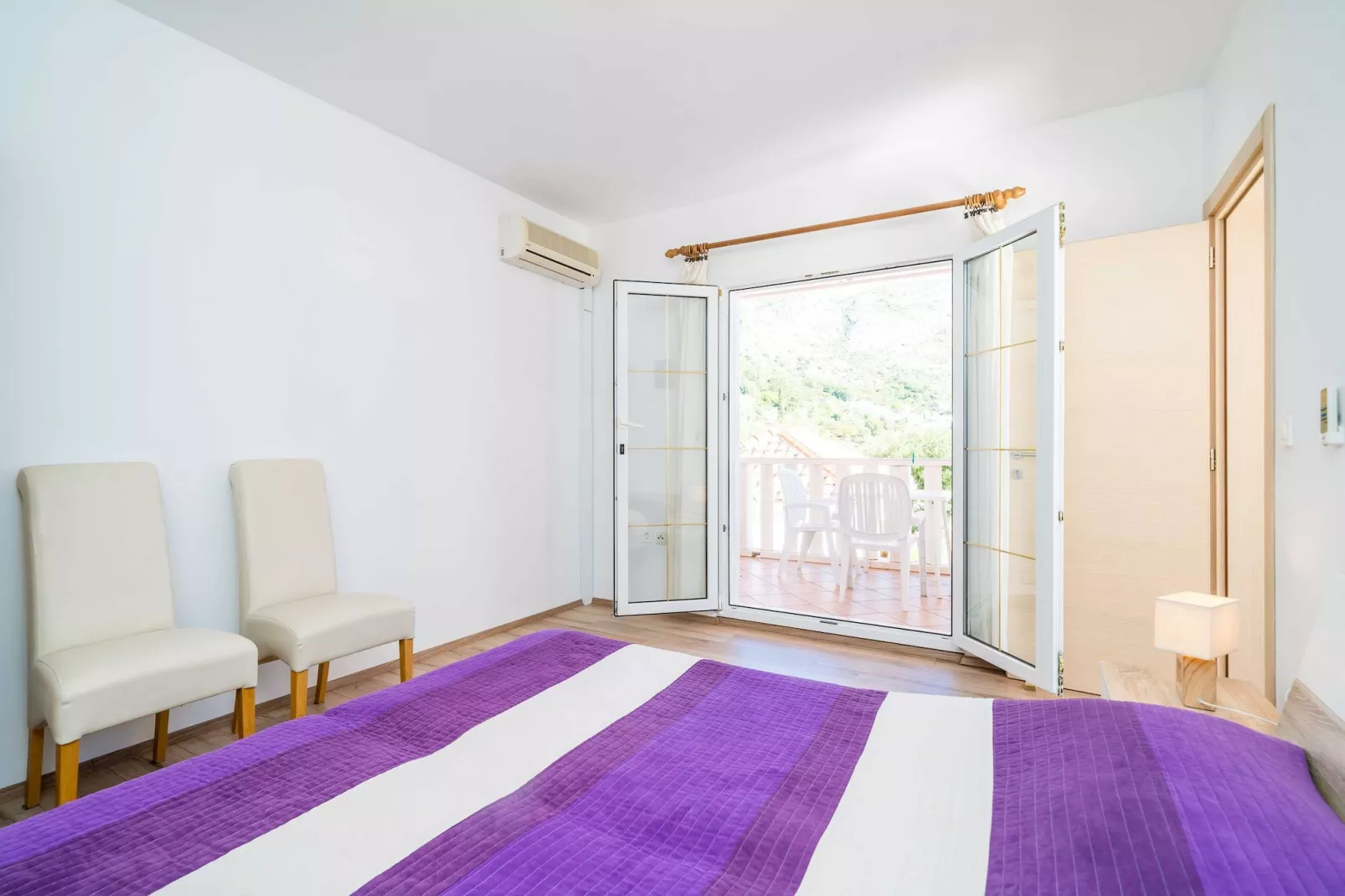 Apartments Marnic Blue Chill-Comfort One Bedroom Apartment  with Balcony and Sea View(A4)-Slaapkamer