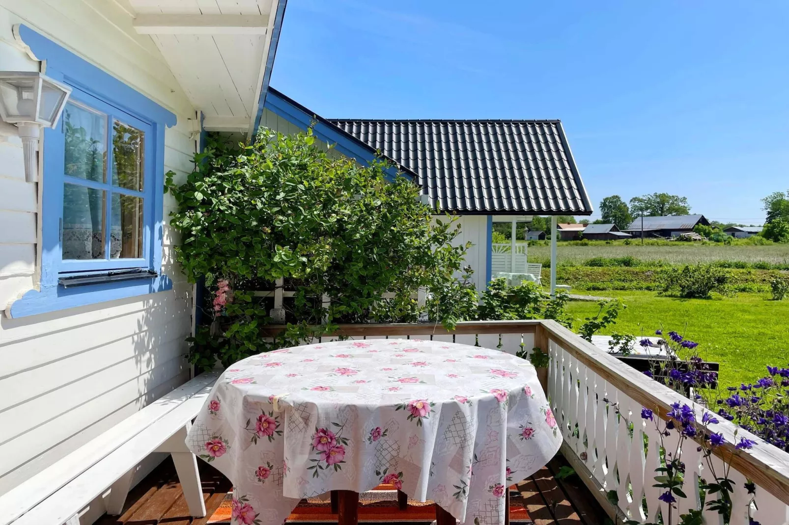 Charmant tuinhuisje in Levide-Buitenlucht