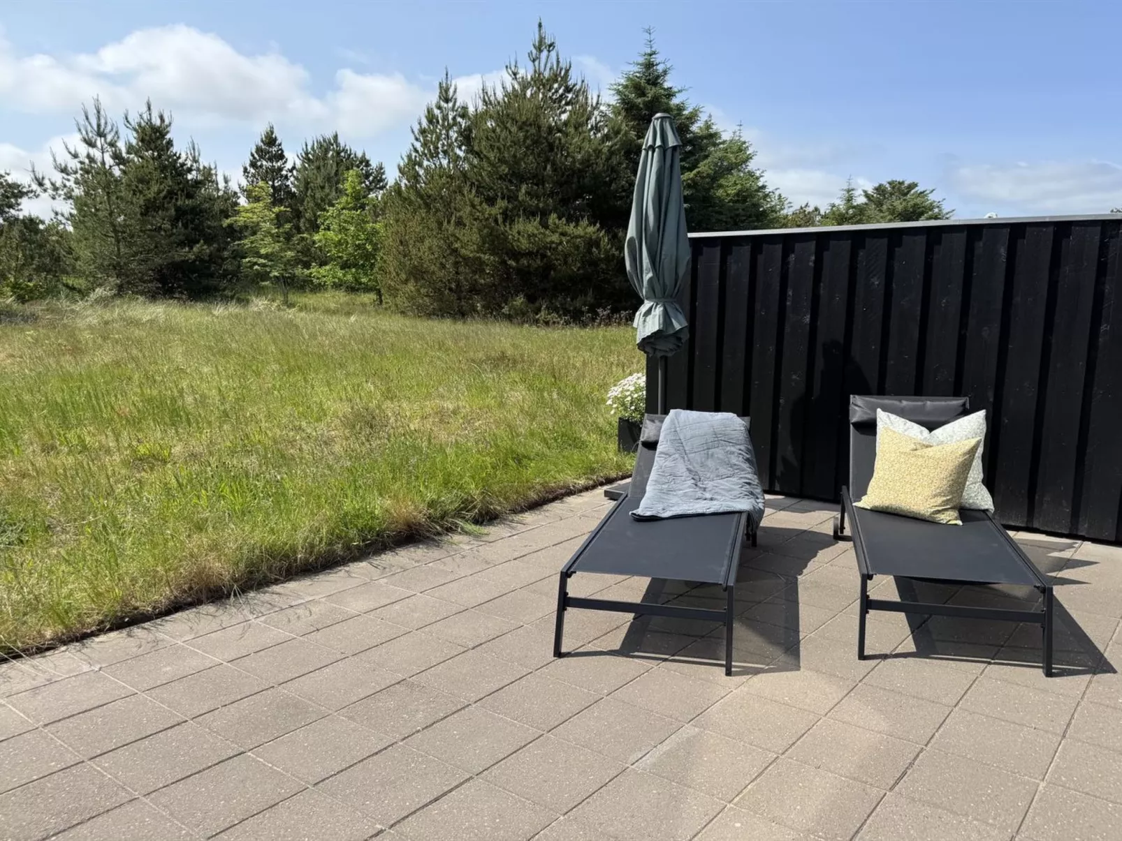 "Anelle" - 2.5km from the sea-Buiten