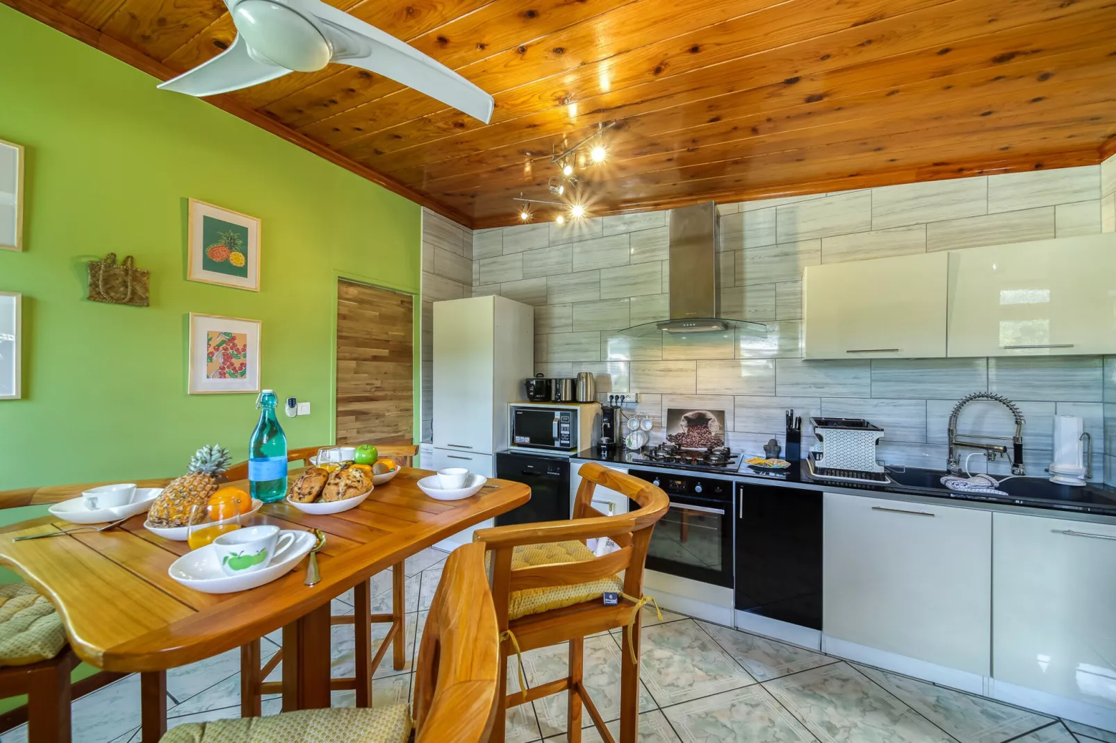 Kaz Latania - Appartement 3* à l'Etang Salé-Keuken