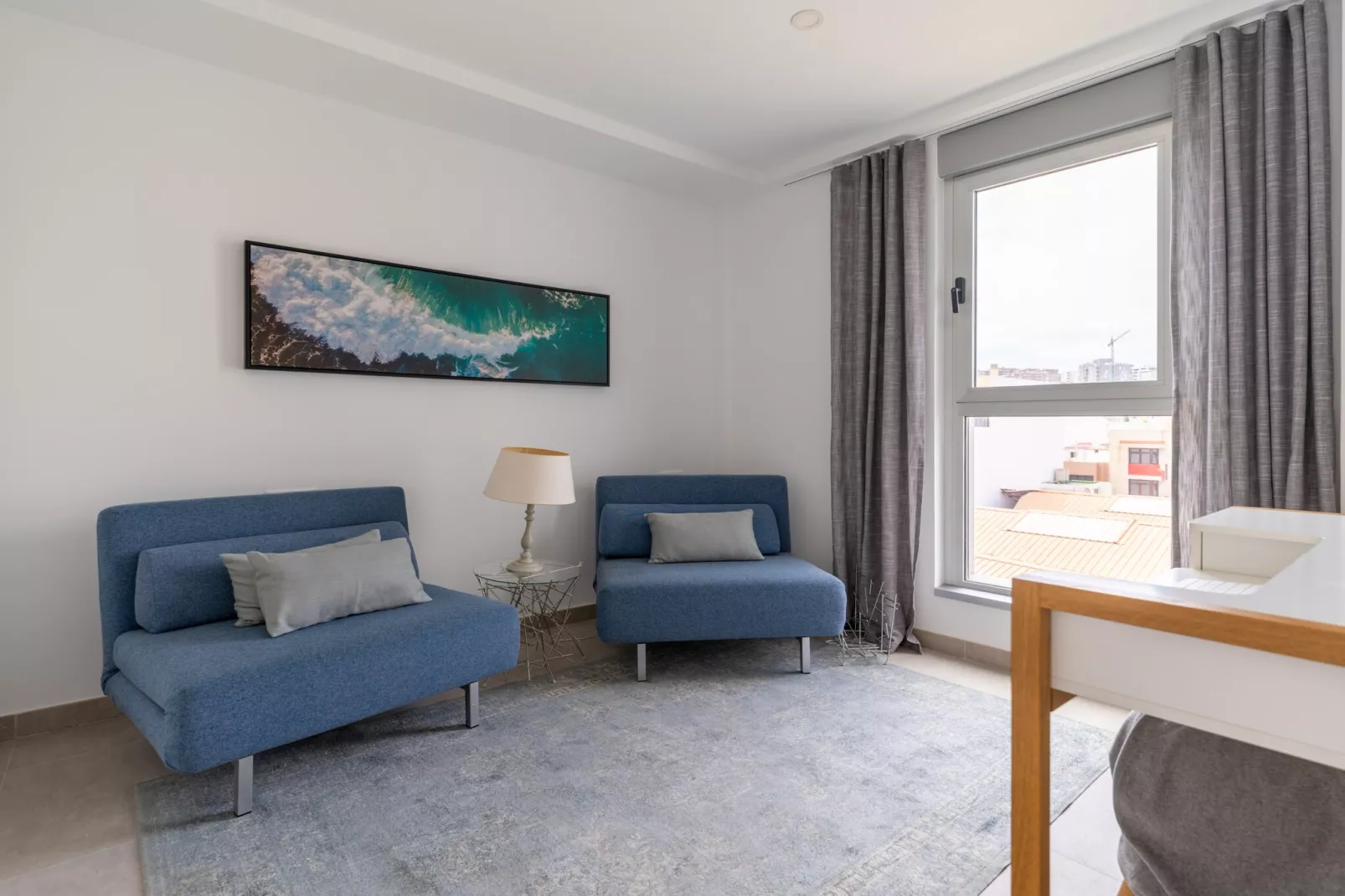 Leyre Mar Canteras by Canariasgetaway-Woonkamer