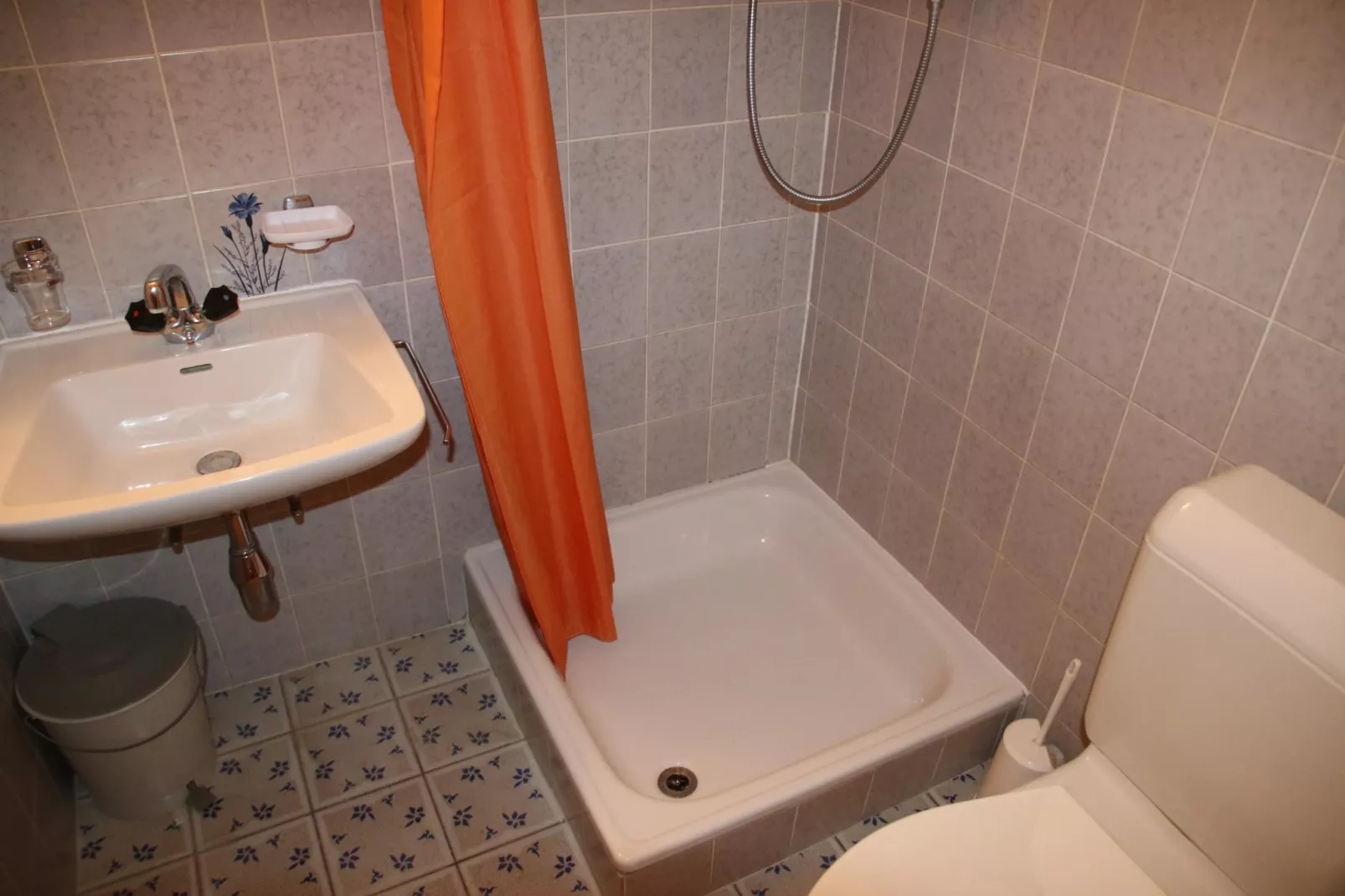 Combyre C 012 - COMFORTABLE studio 4 pers-Badkamer