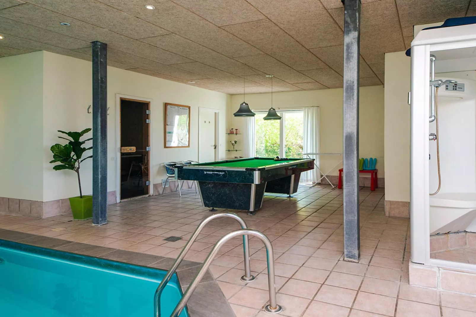 12 persoons vakantie huis in Haderslev-By Traum-Zwembad