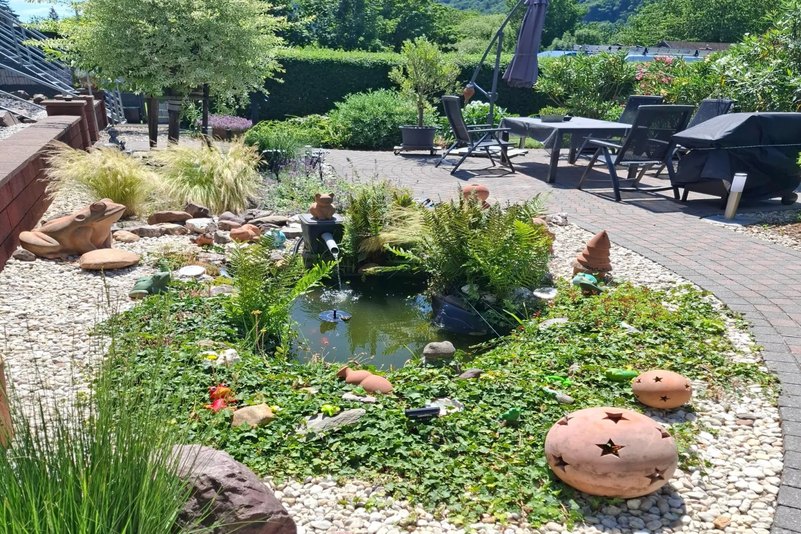 Ferienwohnung mit Moselblick-Tuinen zomer