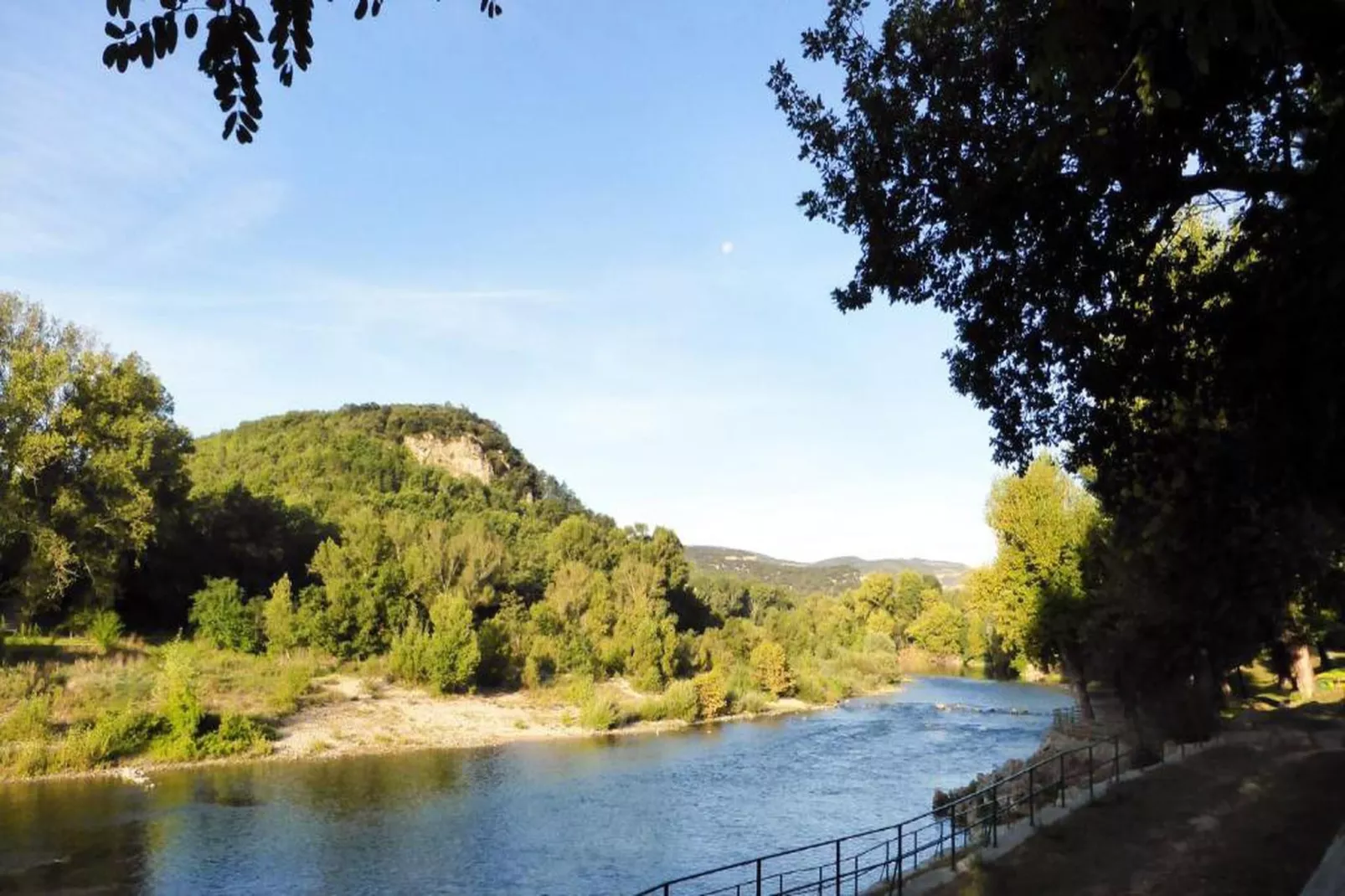 Le Domaine des Hauts de Salavas 4-Gebieden zomer 20km