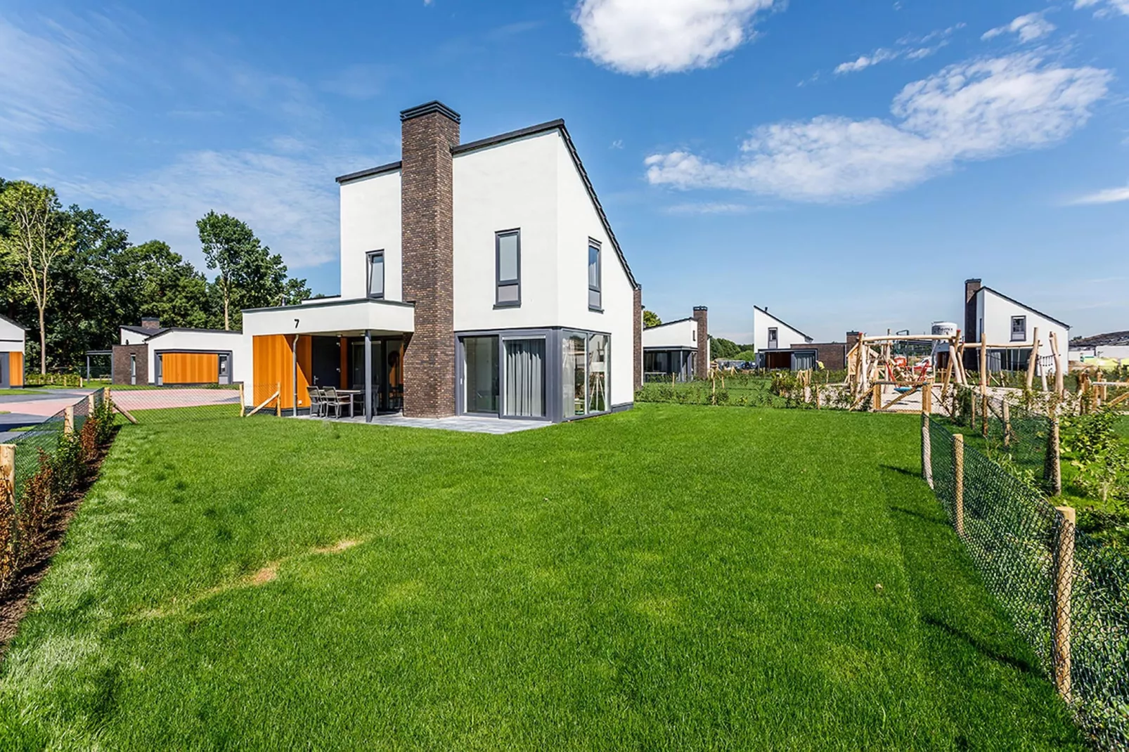 Buitenhof De Leistert 22-Tuinen zomer