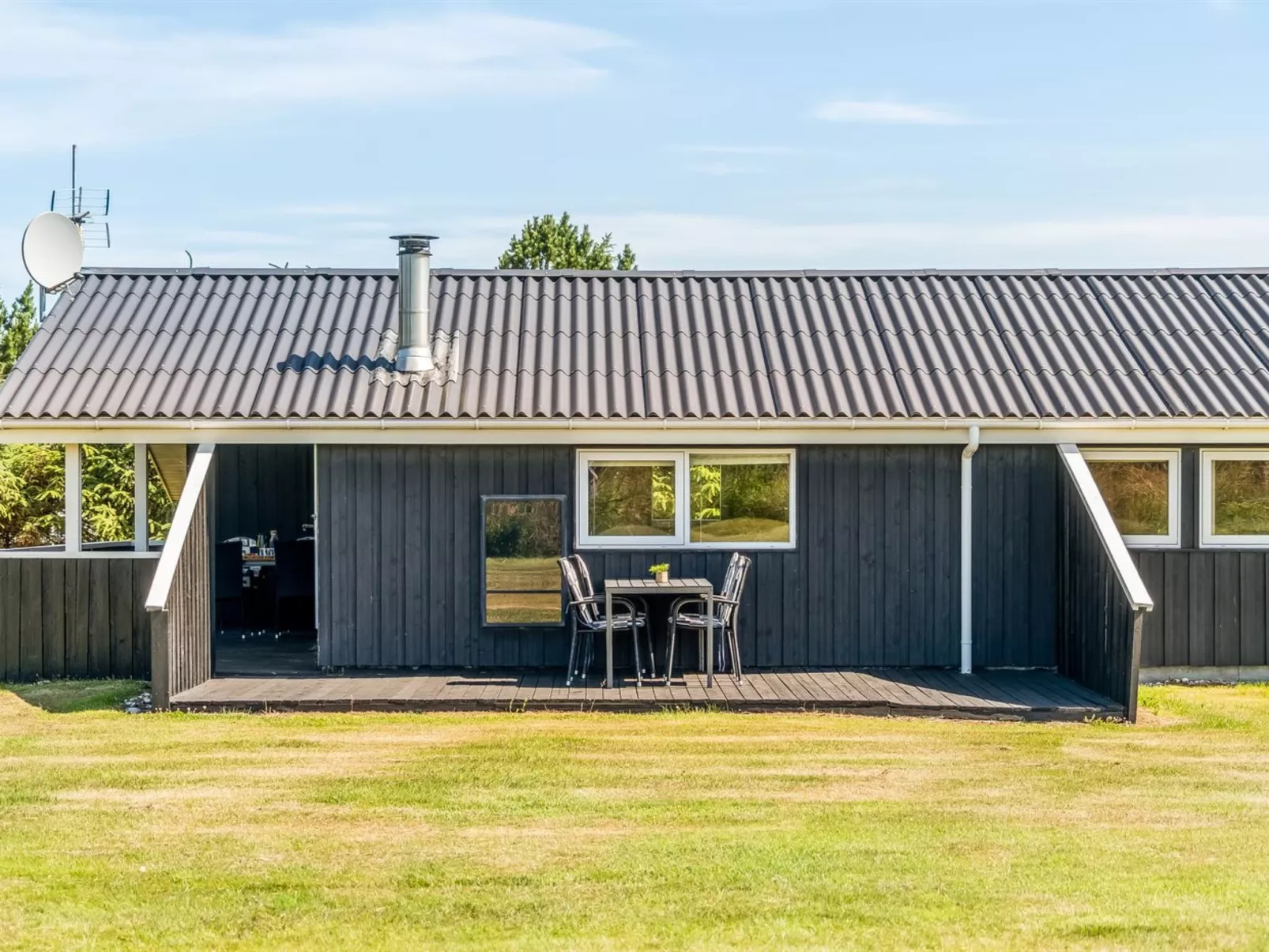 "Guja" - 1km from the sea-Buiten