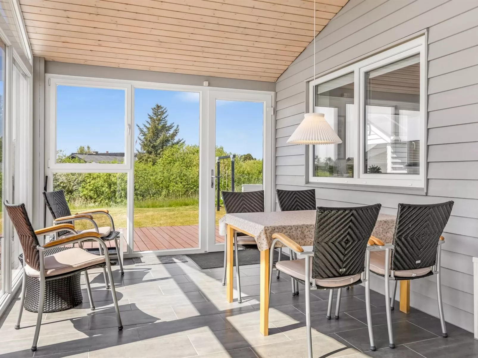 "Eldora" - 1.4km from the sea-Binnen