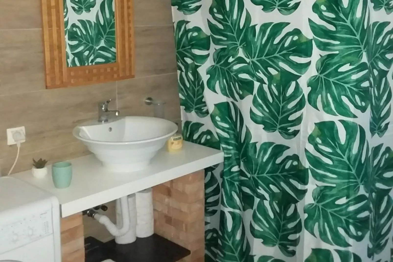 Apartment Mir - Studio Apartment with Garden View-Badkamer