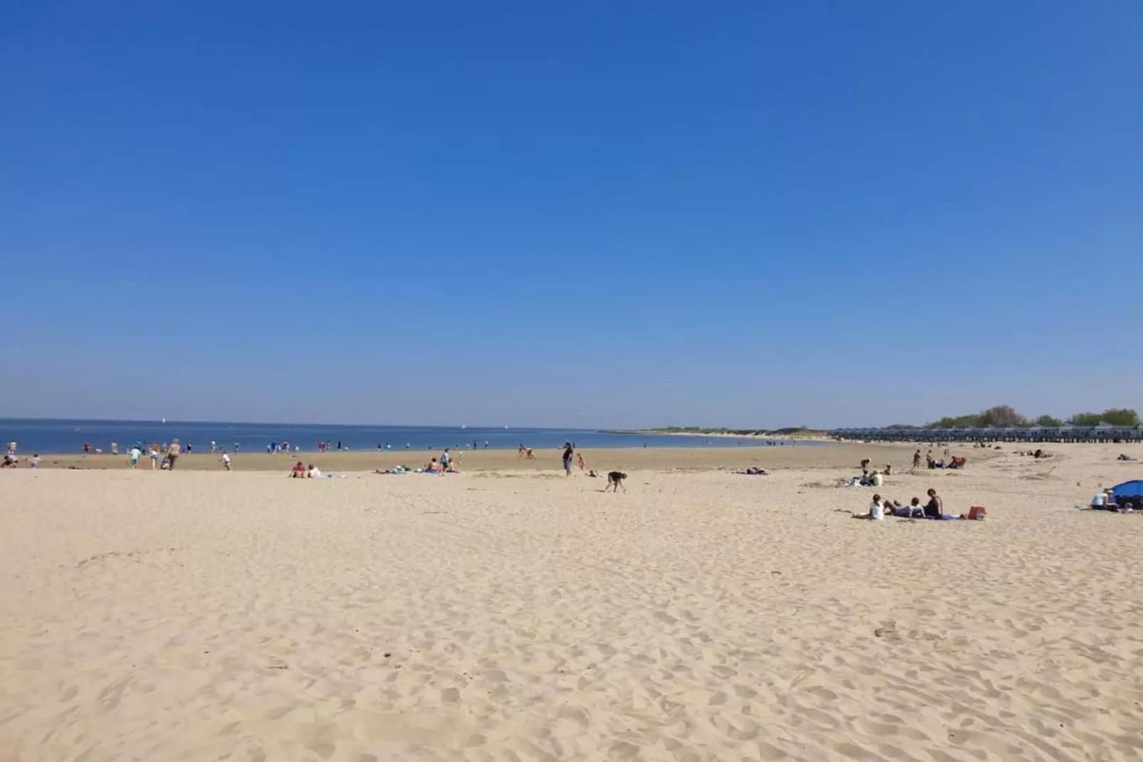Vakantiehuis voor 6 personen  Hoge Weide 63 Oostkapelle  Dicht bij strand-Gebieden zomer 20km