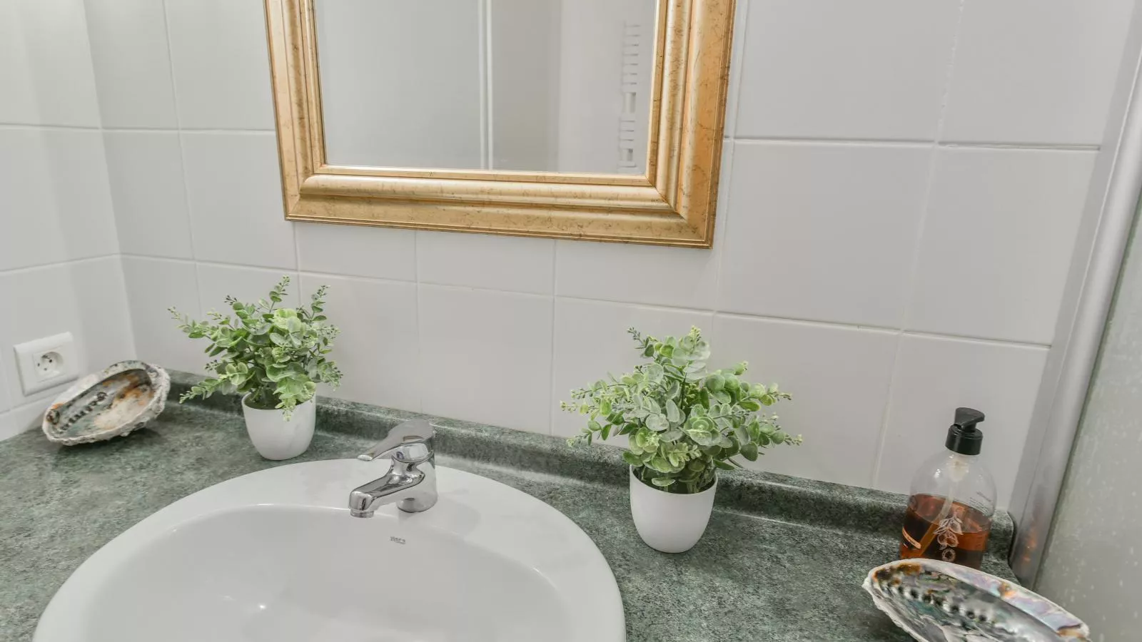 Grande gite Saint Martin le Redon-Badkamer