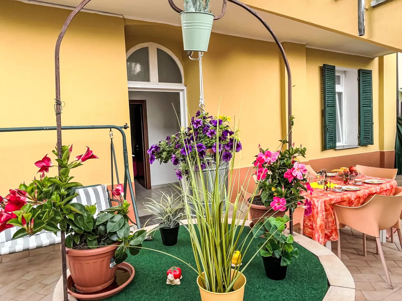 Tra Mare e Collina-Buiten