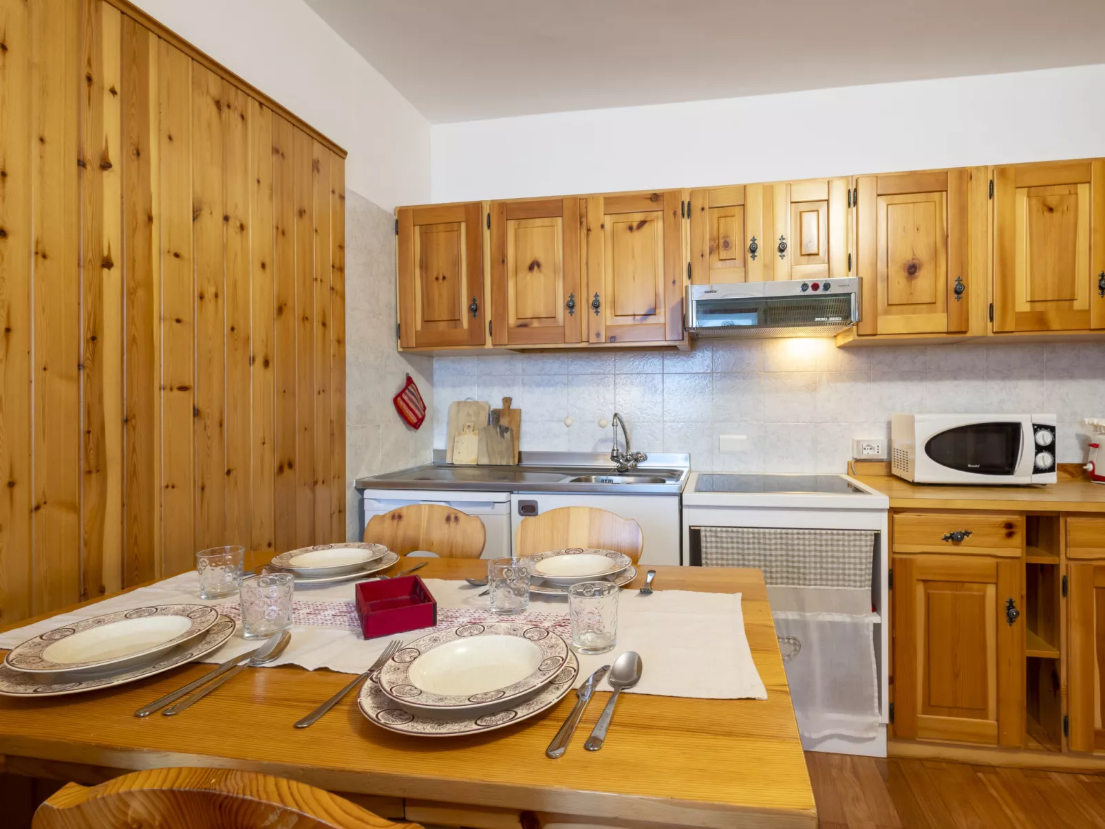 Andossi Studio Apartment-Binnen