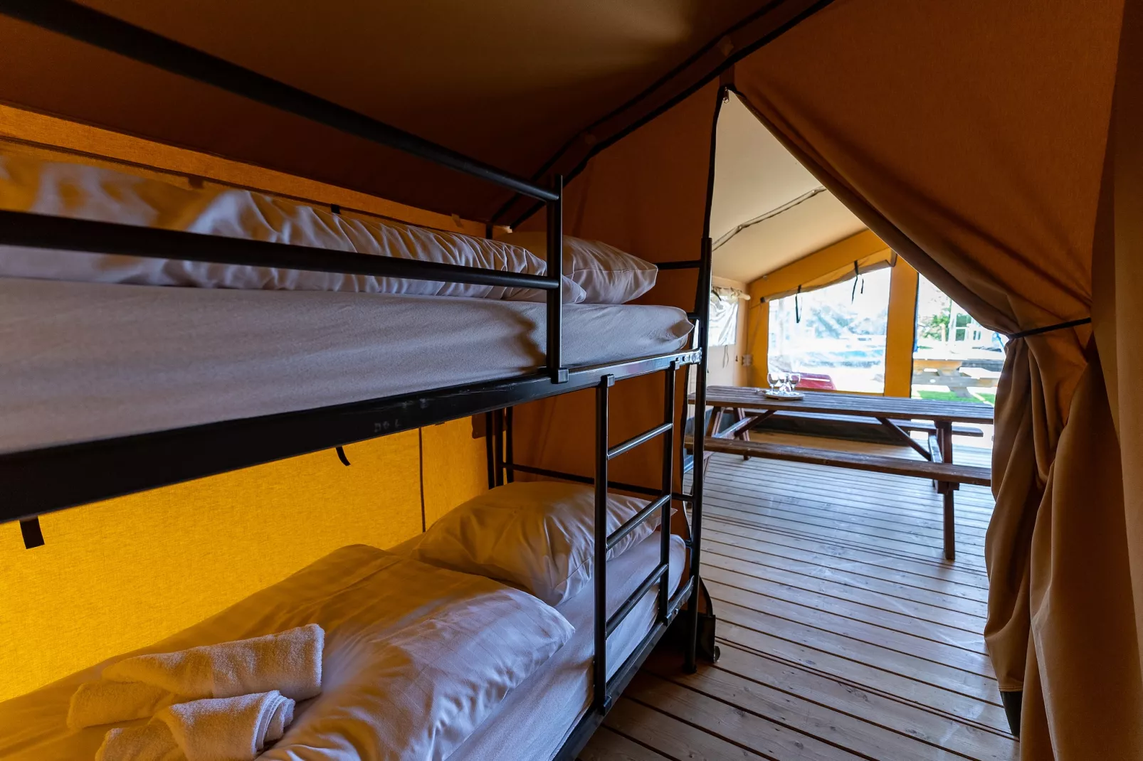 Safari tent Heeg 4 persons-Slaapkamer