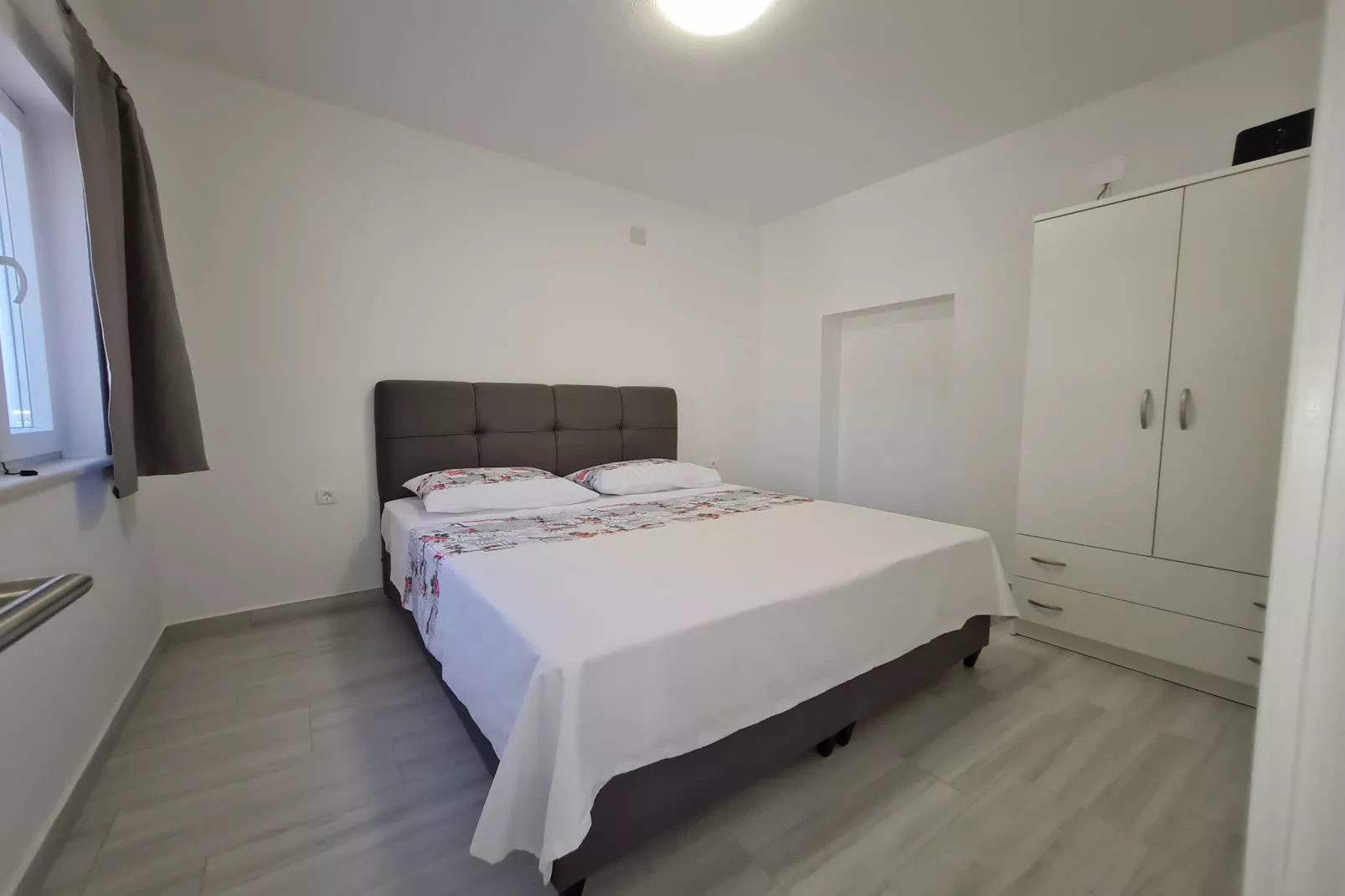 Luxury apartment ANI II with hot tub  - Two Bedroom Apartment with Terrace-Slaapkamer