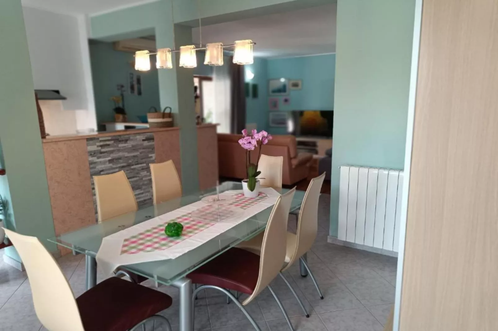 Villa Hilda - Two Bedroom Villa-Eetkamer