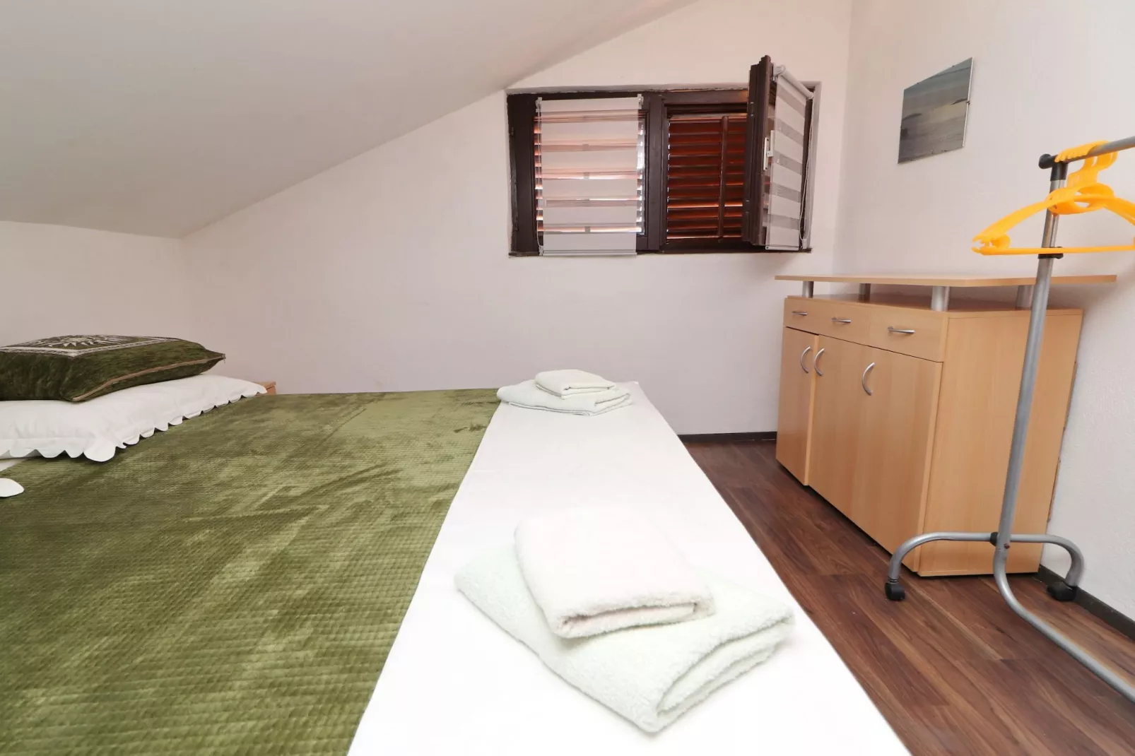 Apartments Karbuni By The Sea - One Bedroom apartment with Terrace and Sea View (A4) U REDU-Slaapkamer