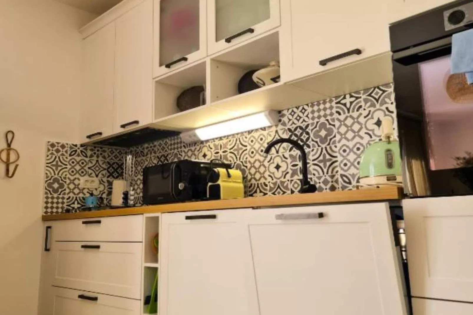 Apartment Torre Senj - Two Bedroom Apartment with Balcony and Mountain  View-Keuken