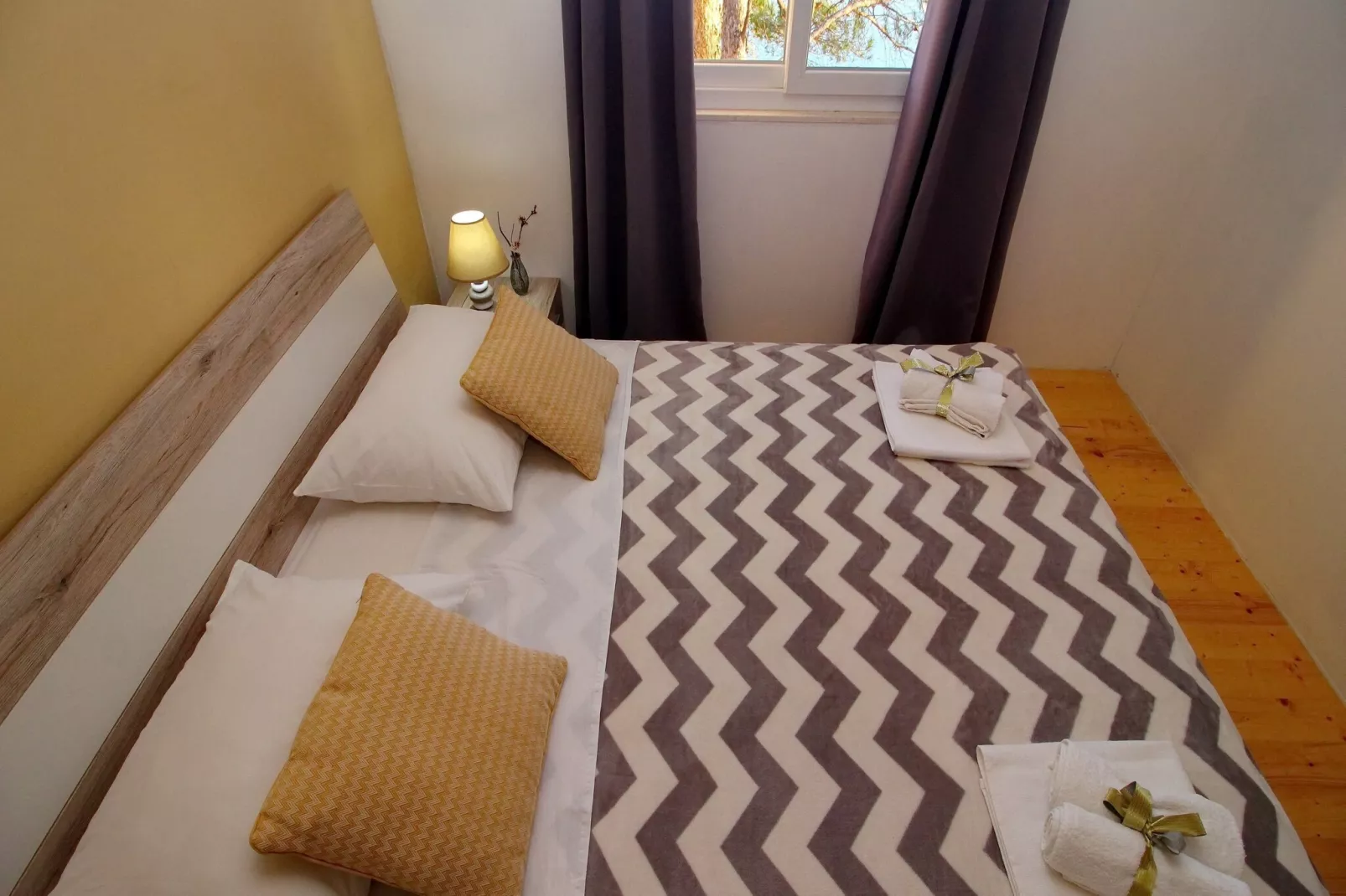 Holiday Home Bili Žal - Two Bedroom Holiday Home with Terrace and Sea View-Slaapkamer