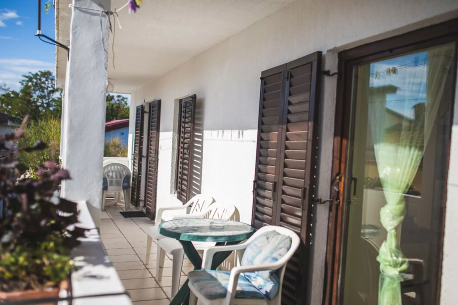 Apartments Jug - Studio Apartment with Balcony-Terrasbalkon