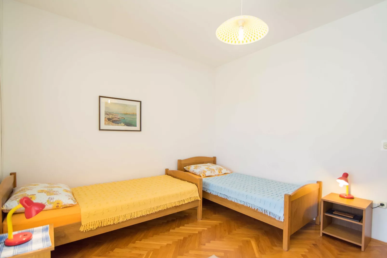 Comfortable Kastel Stafilic Apartment with Balcony - Two Bedroom Apartment with Balcony and Sea View-Slaapkamer