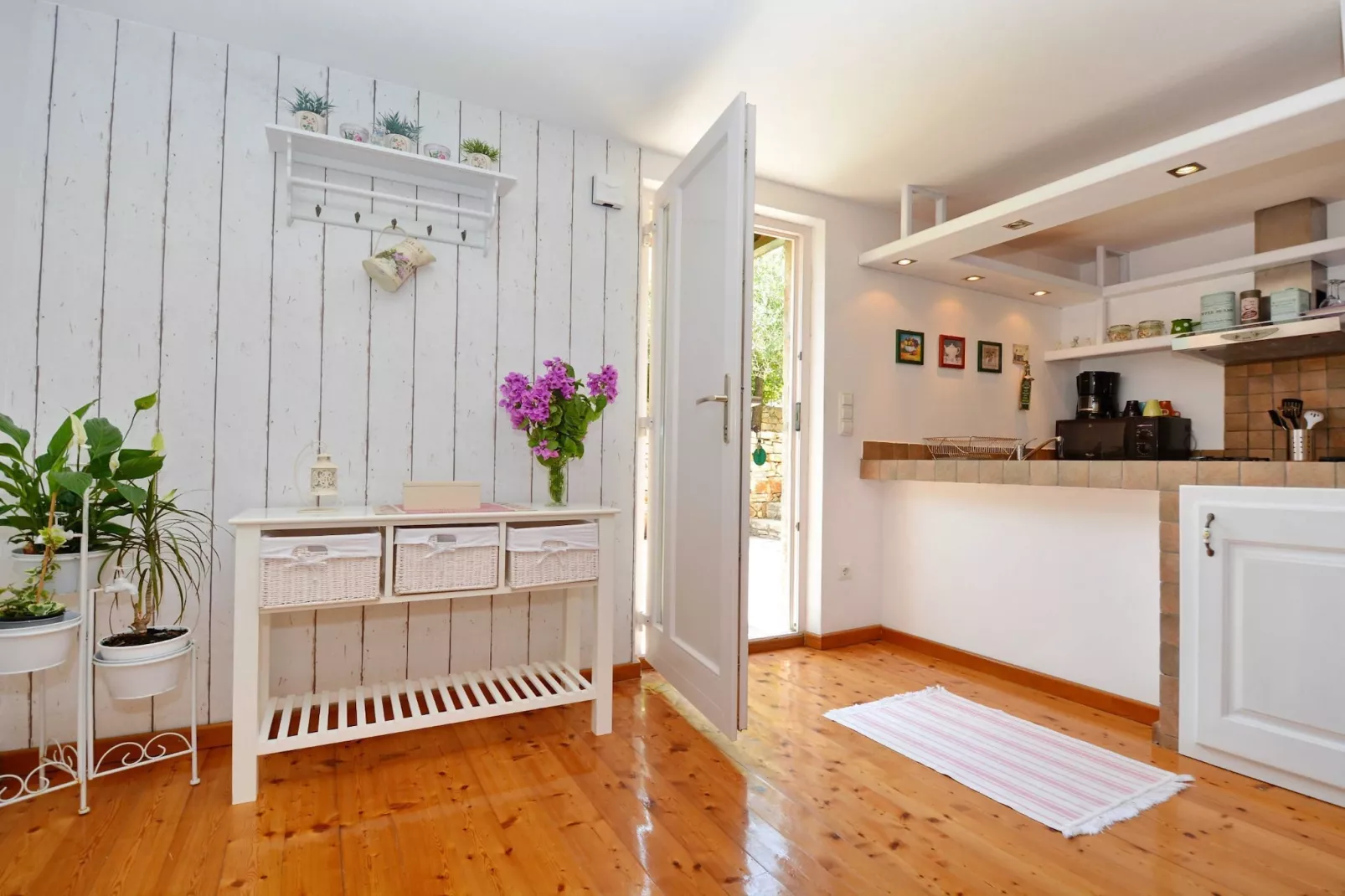 Blissful Bay Apartments Vrboska - One Bedroom Apartment with Terrace (owner Lovor)-Keuken
