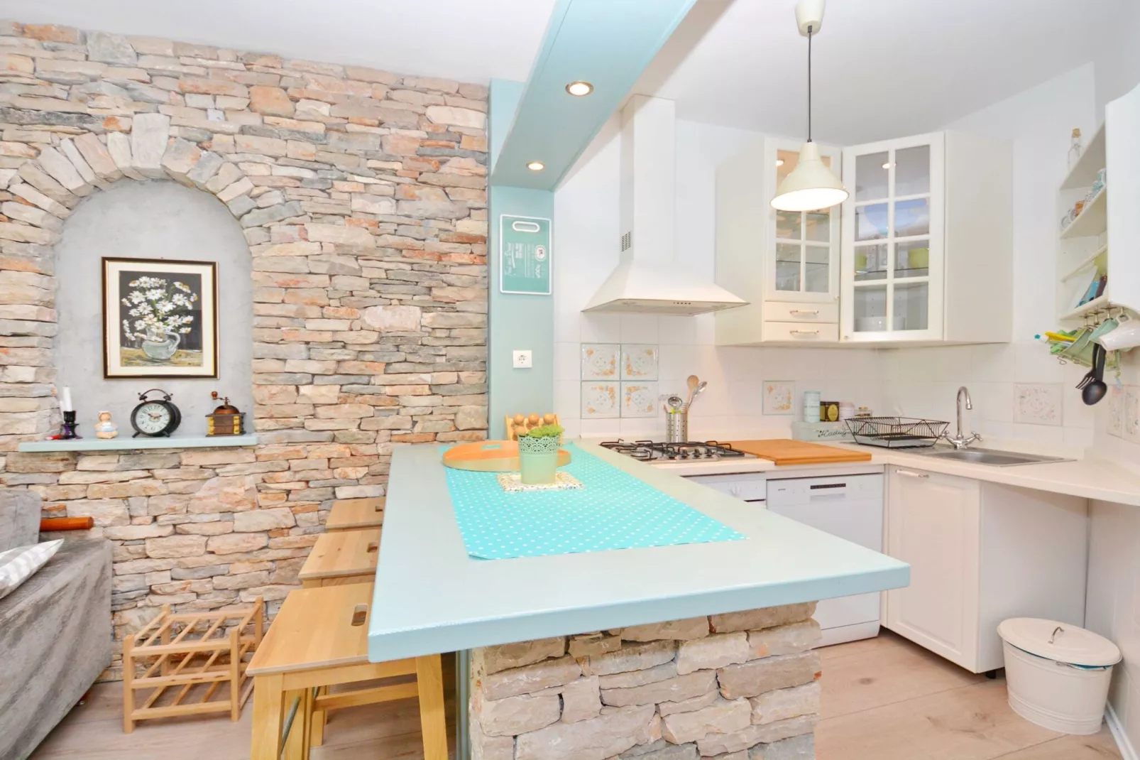 Blissful Bay Apartments Vrboska - Two Bedroom Apartment with Terrace (owner Kadulja)-Keuken
