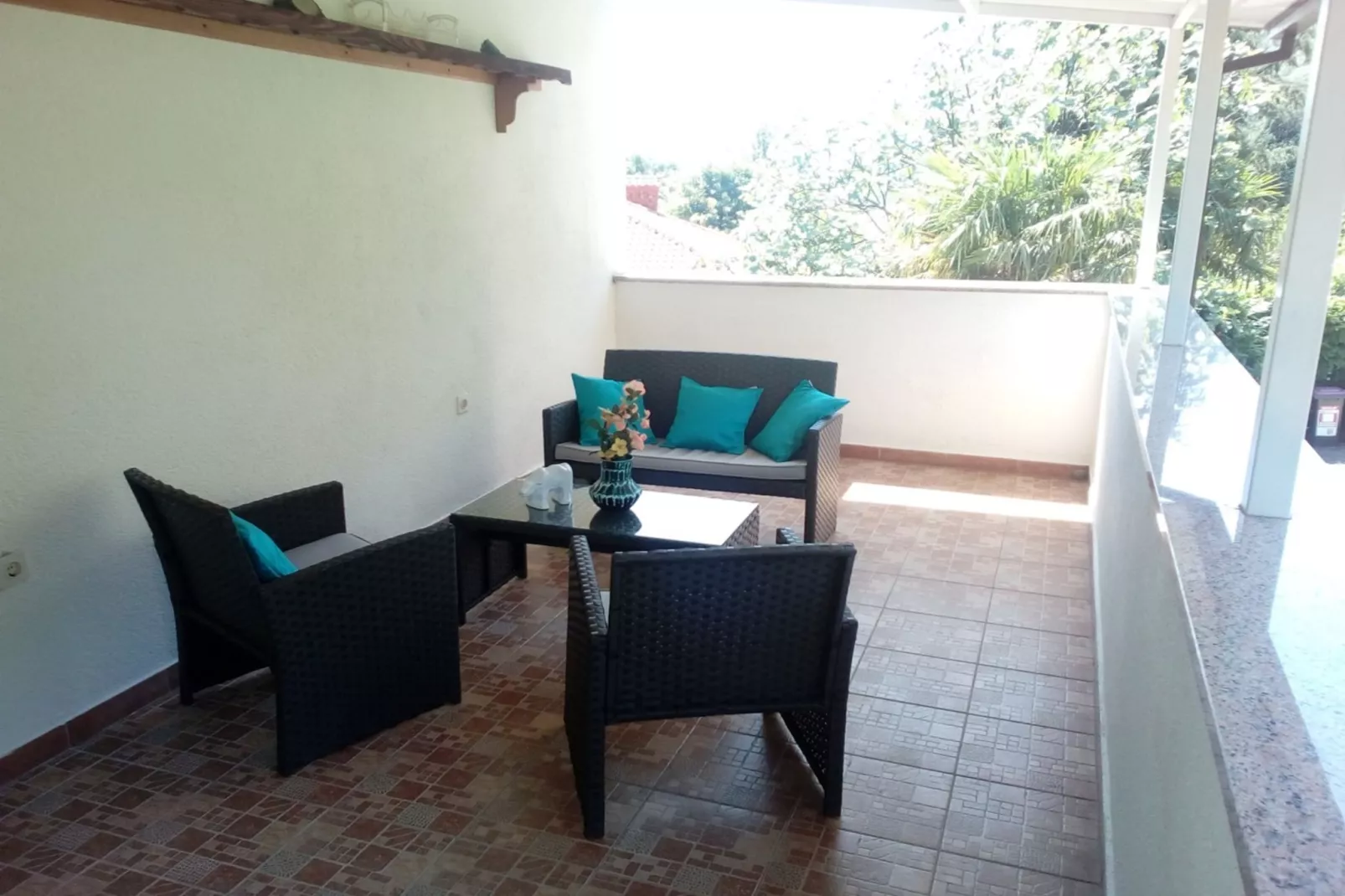 Lovely Apartments Near the Sea - One Bedroom Apartment with Balcony-Woonkamer