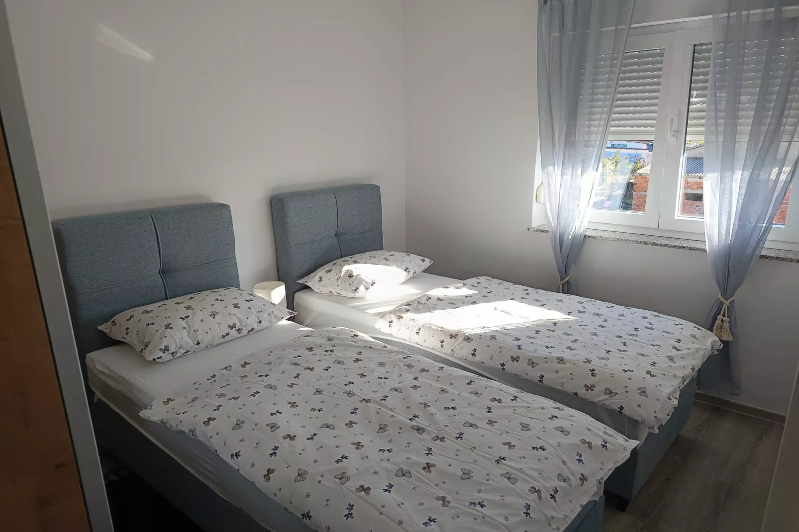 Cozy Apartment Bili - Two Bedroom Apartment-Slaapkamer