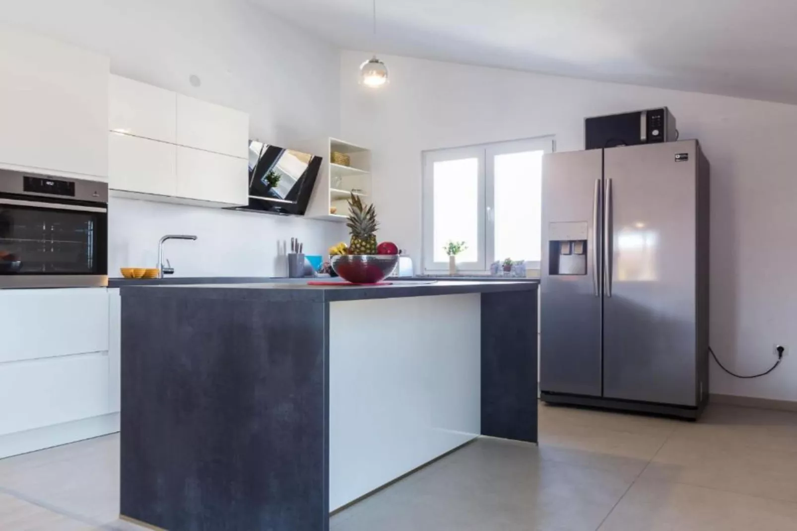 Cozy Three Bedroom Apartment With Terrace in Zadar - Three Bedroom Apartment-Keuken