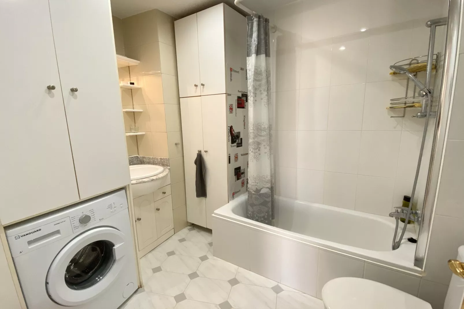 Apartamento Plaza Cavana by Casasol-Badkamer