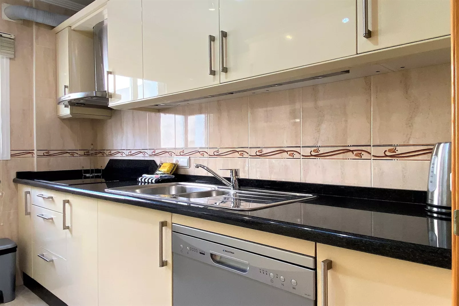 Penthouse Clavero by Casasol-Keuken