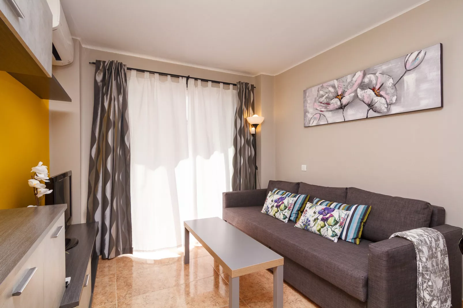 Apartmento Caribe Centro by Casasol-Woonkamer
