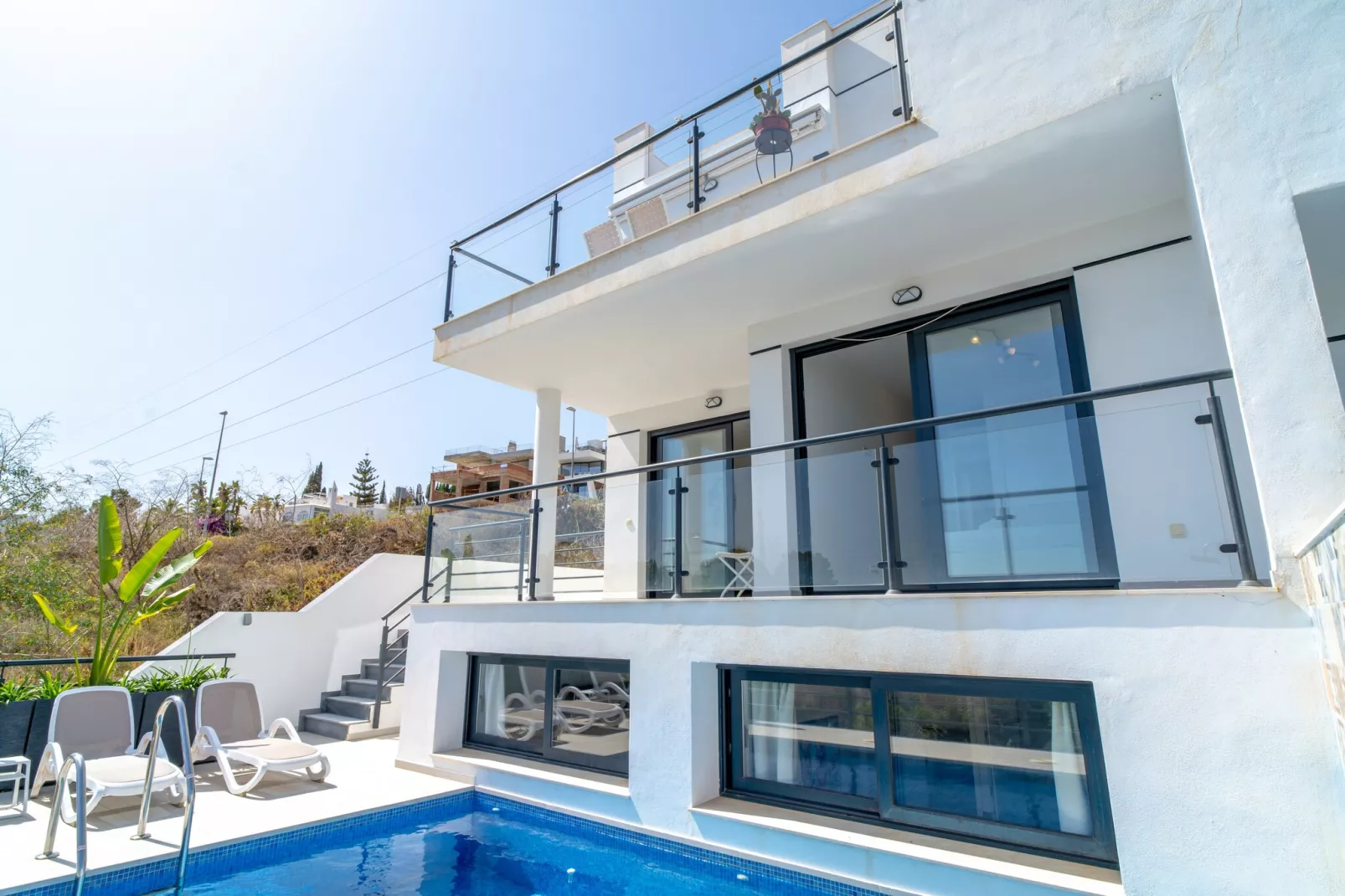 Villa Luxuria Private Pool by Casasol-Buitenkant zomer