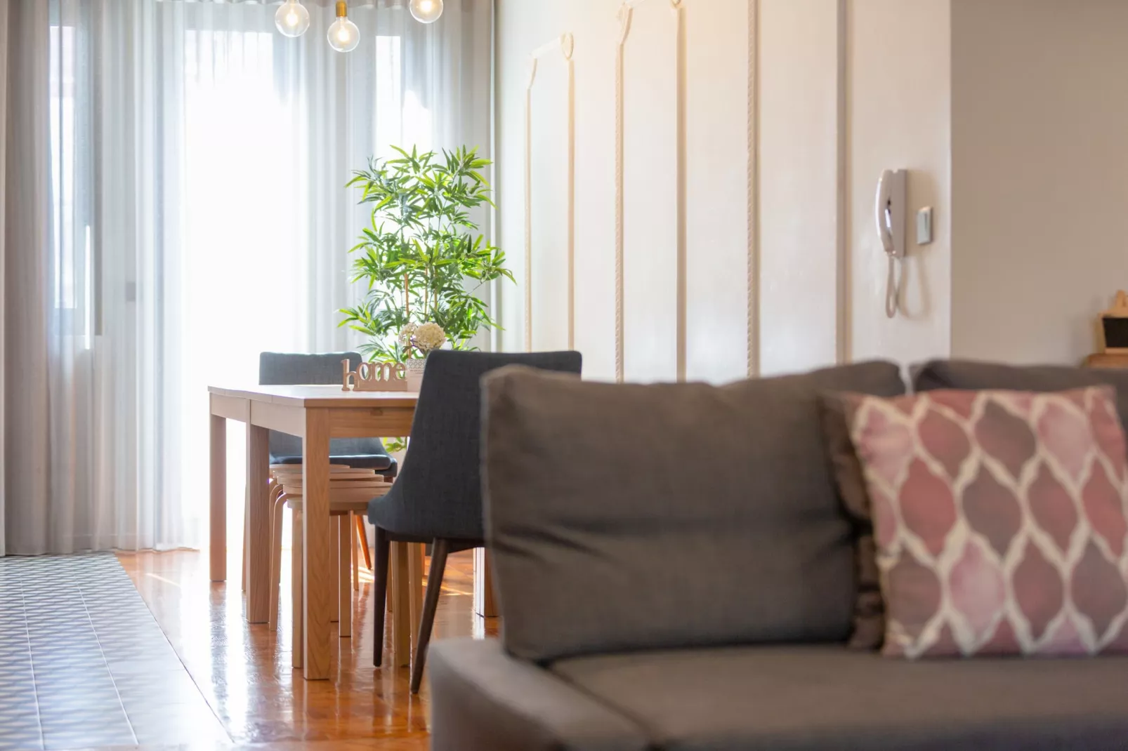 Feel Porto Ruby Townhouse-Eetkamer