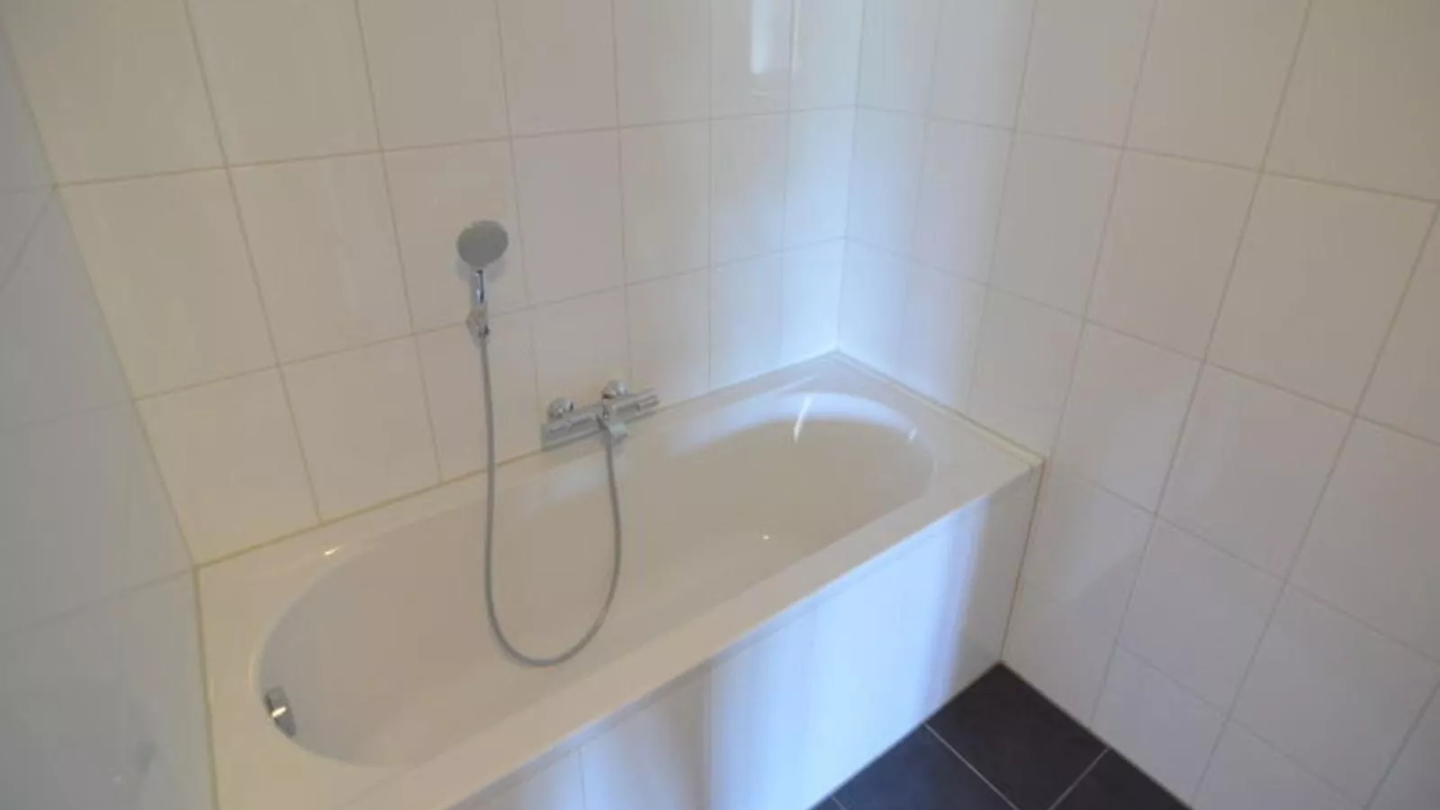 T Katreel-Badkamer